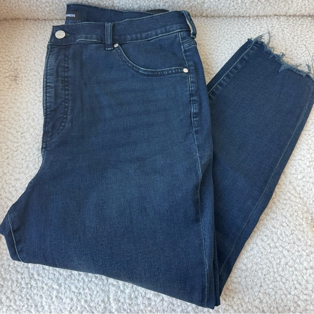 Express Dark Wash Distressed High Rise Skinny Jeans Size 16 Short